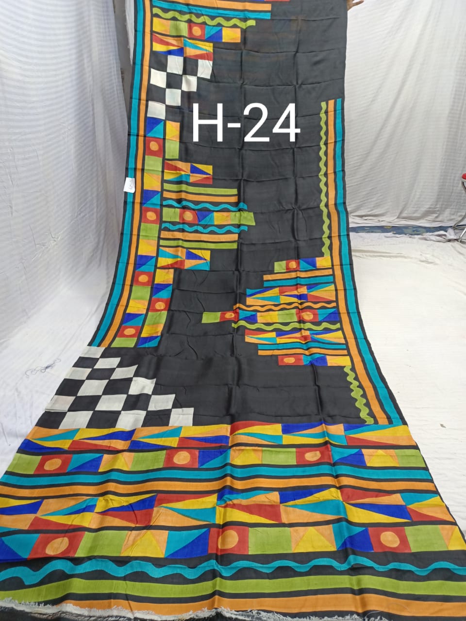 HAND PRINT H 24 Product Image